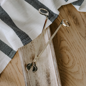 Sweet_Water_Decor_Gold_Trimmer_Display